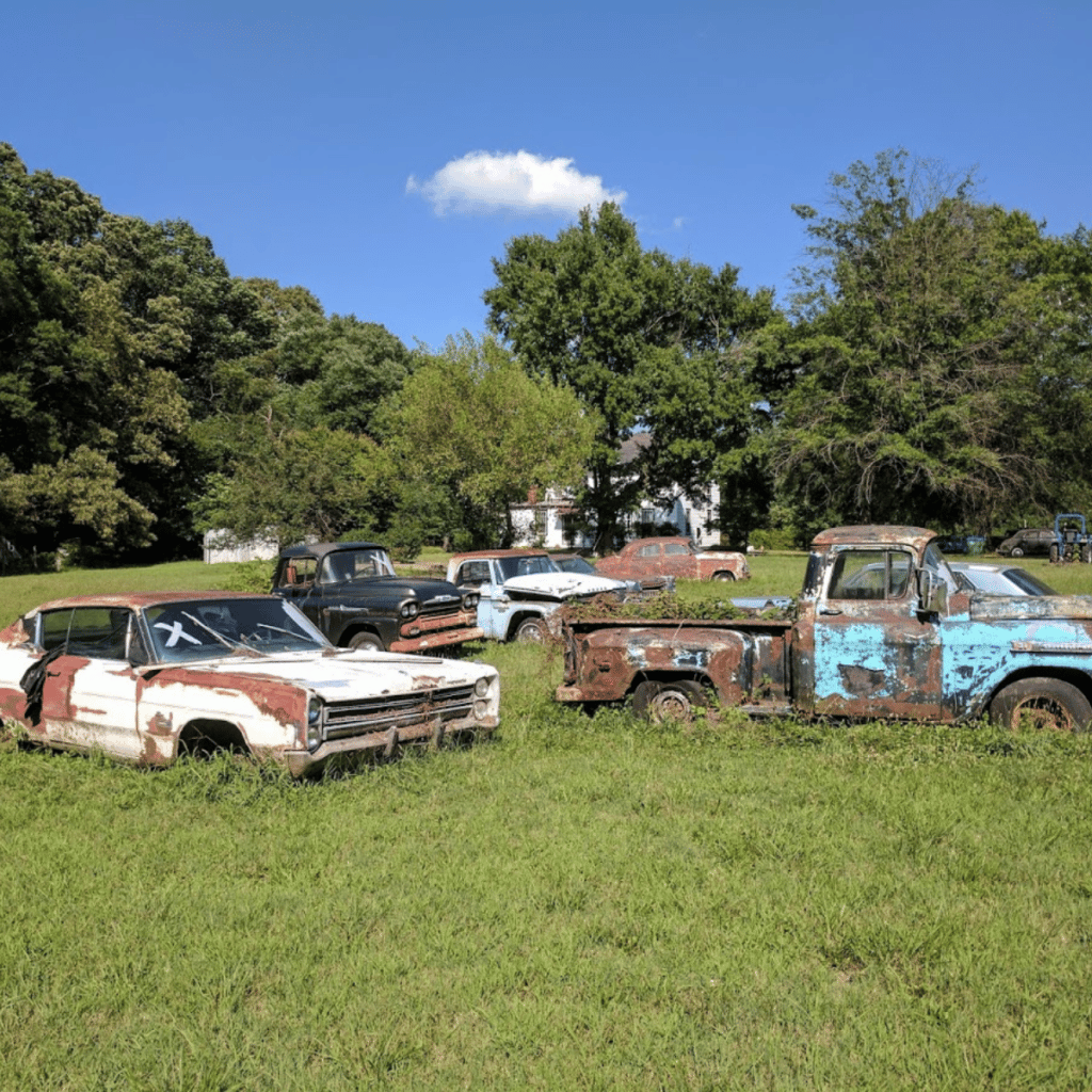 Junk yards near me that buy cars - Roscoe's Junk Cars